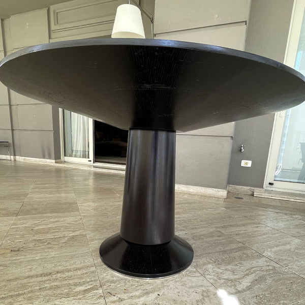 Mesa Oval Ebanizada