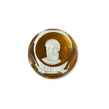 Peso para Papel em Cristal Baccarat Queen Elizabeth I