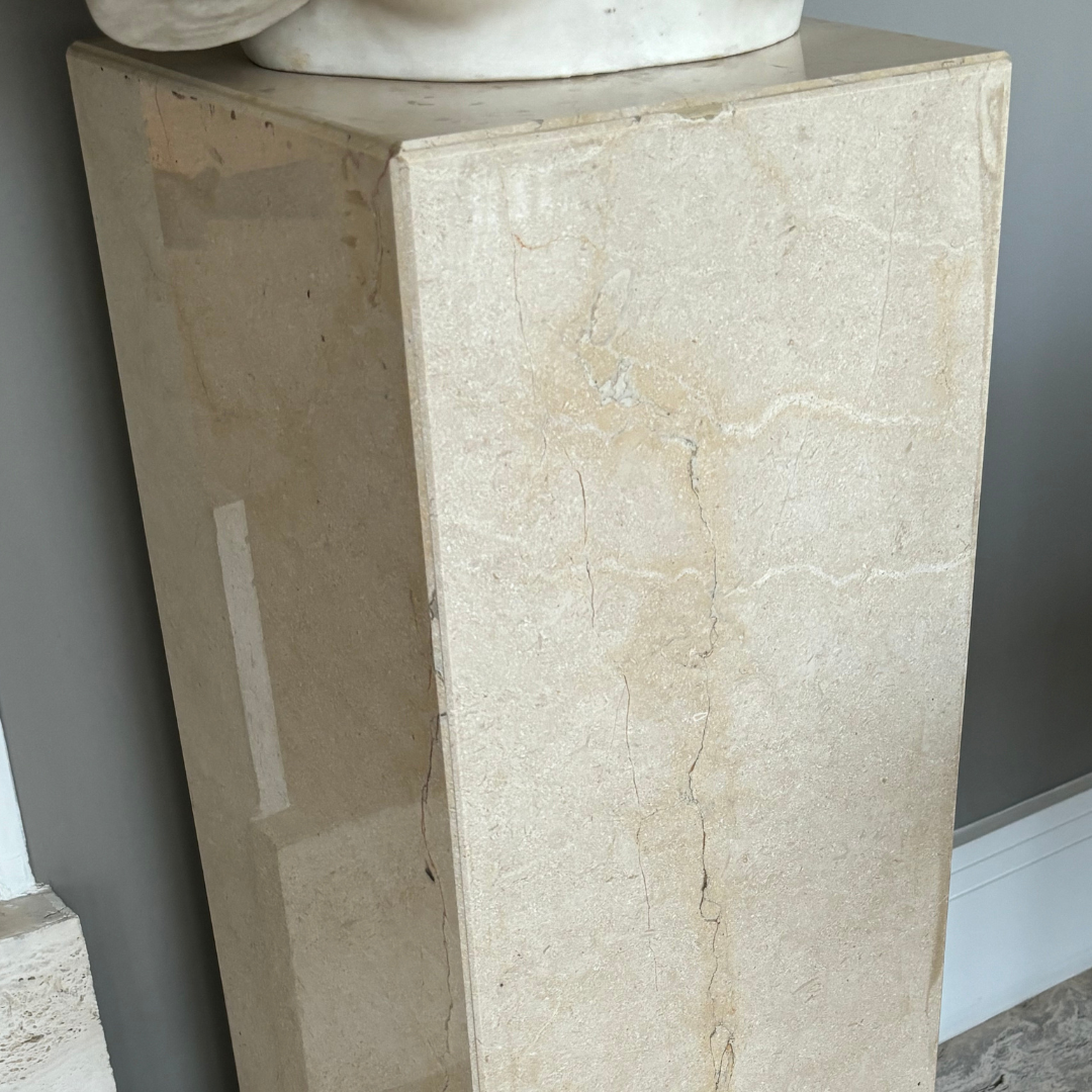 Coluna Decorativa em Mármore Travertino