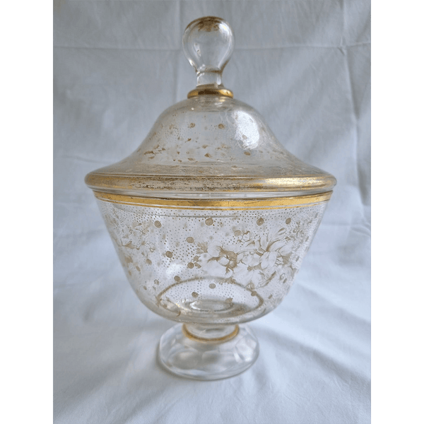 Compoteira de Cristal e Detalhes em Dourado