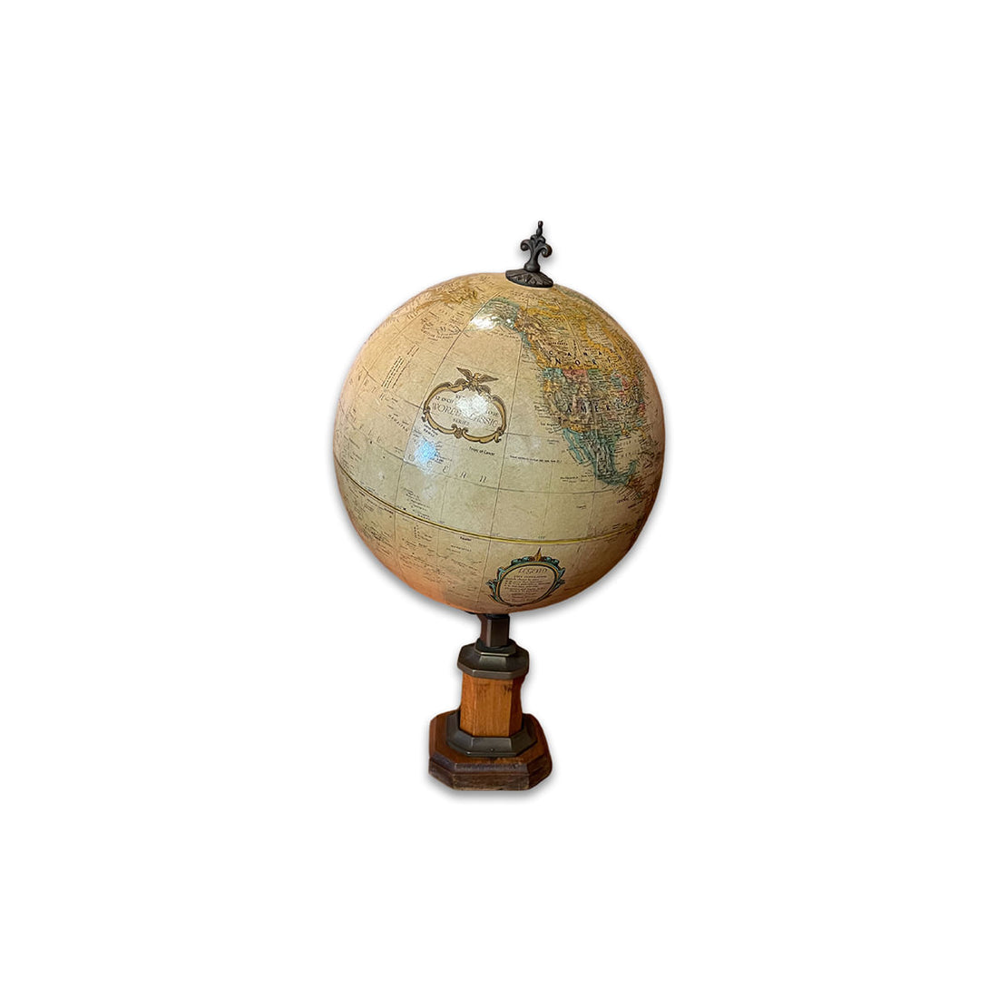 Globo em Madeira