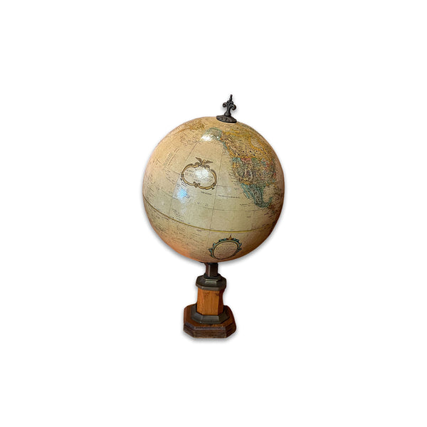 Globo em Madeira