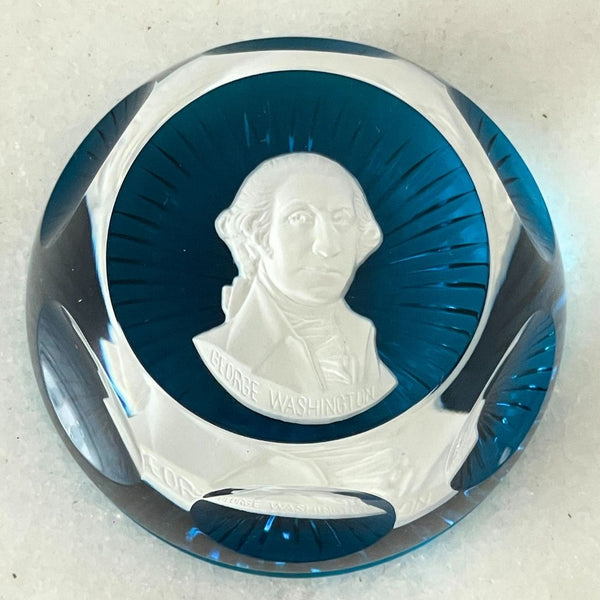 Peso para Papel em Cristal Baccarat George Washington