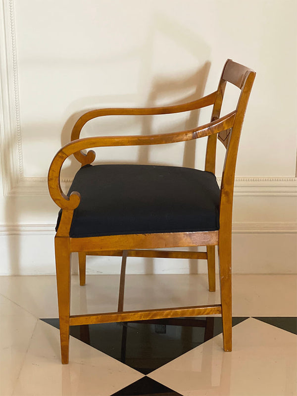Cadeira Estilo Biedermeier
