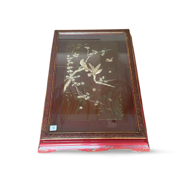 Mesa em Laca Oriental II