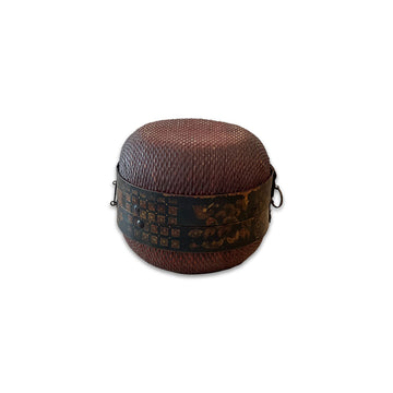 Marmiteira Oriental em Junco I