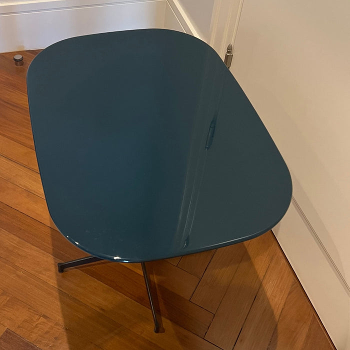 Mesa Lateral em Laca