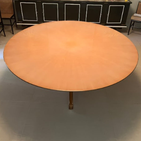 Mesa Redonda de Jantar