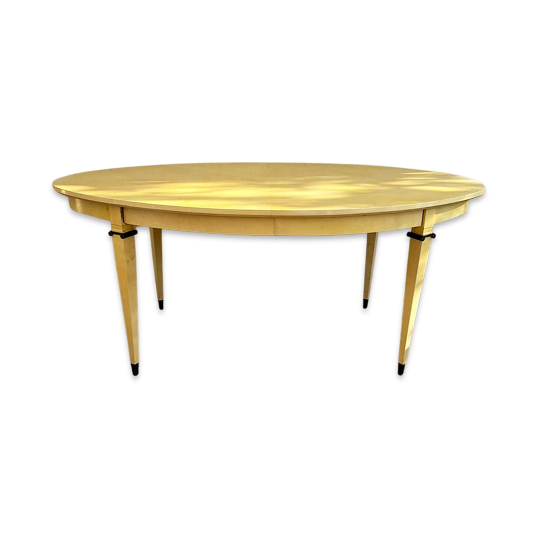 Mesa Oval em Pergaminho