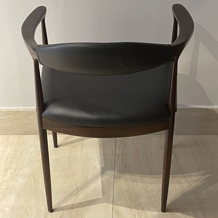Set 04 Poltronas The Chair II by    Hans Wegner