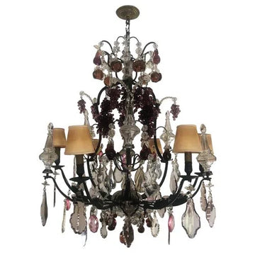 Lustre em ferro forgé com frutas e pingentes em cristal