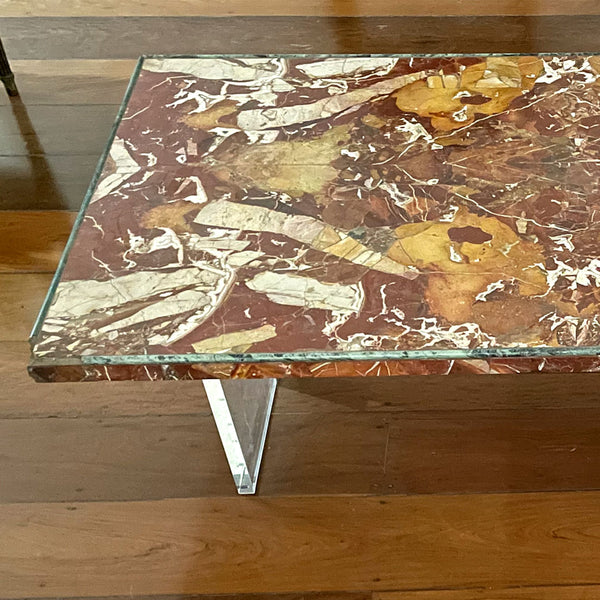 Mesa de Centro com Tampo em Mármore