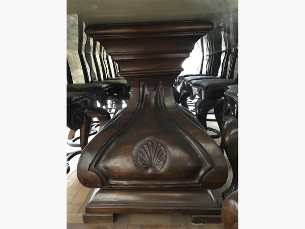 12 Cadeiras e Mesa de Jantar em Jacarandá, Séc. XVIII