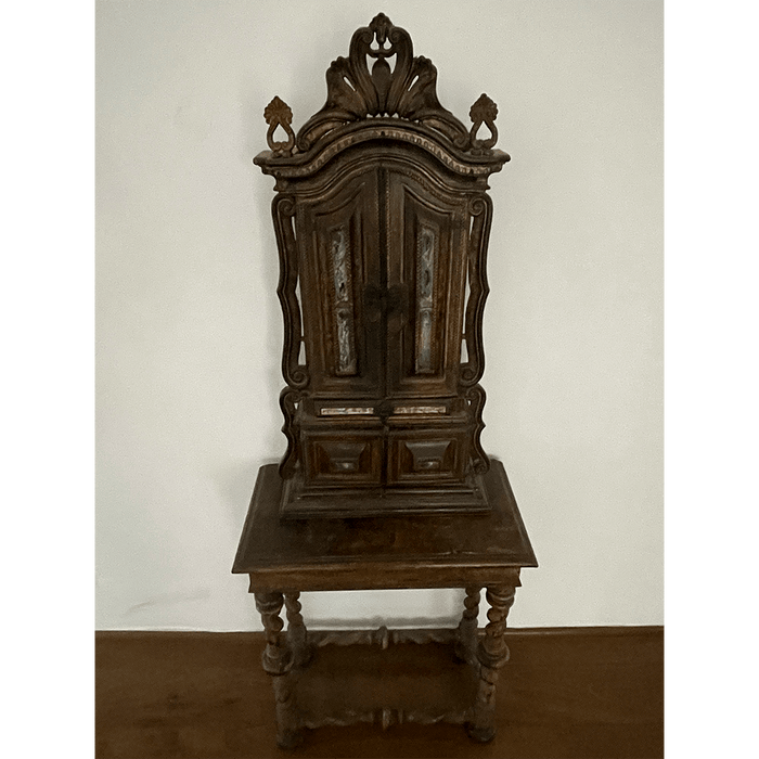 Oratório em Madeira Policromada